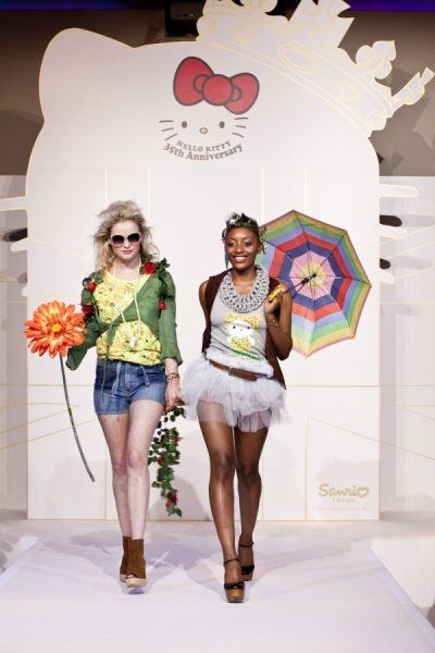 Hello_Kitty_Fashion_Show