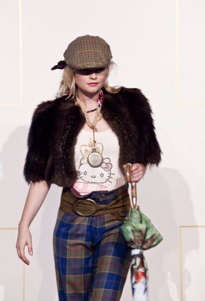 Hello_Kitty_Fashion_Show_3