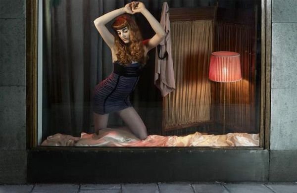 House_of_Dagmar_ss2010_window_2