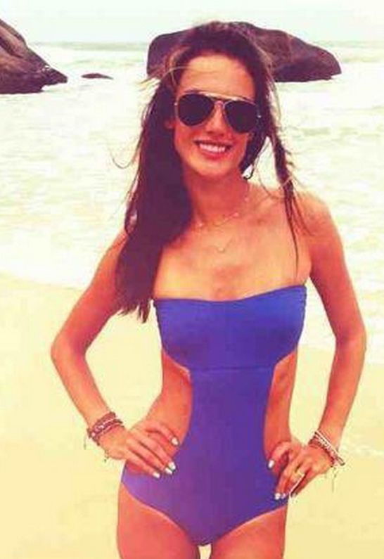 Alessandra Ambrosio in Tatjana Anika