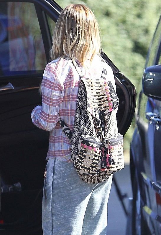 Ashley Tisdale in Stela 9