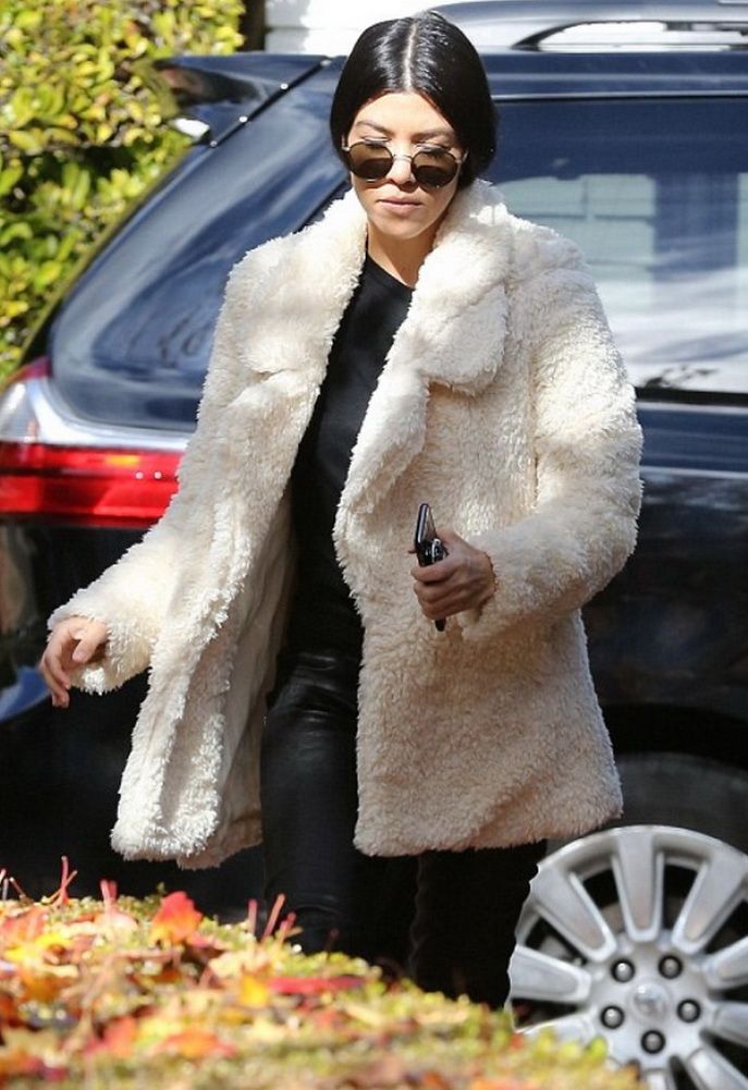 Kourtney Kardashian in Tularosa