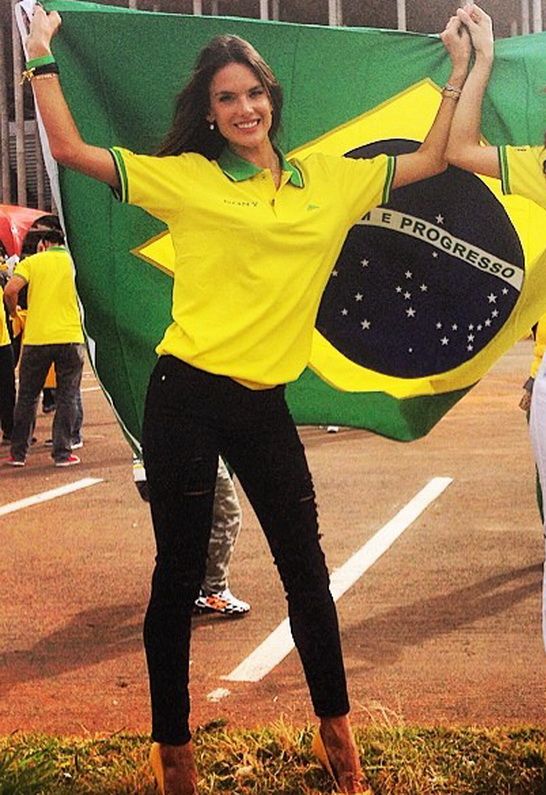 Alessandra Ambrosio in FRAME Denim