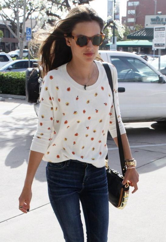 Alessandra Ambrosio in Quay Eyewear