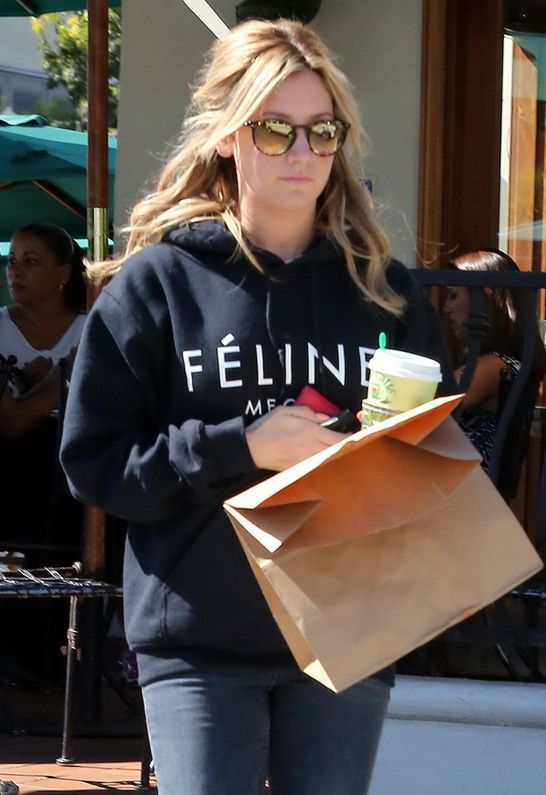 Ashley Tisdale in Brian Lichtenberg