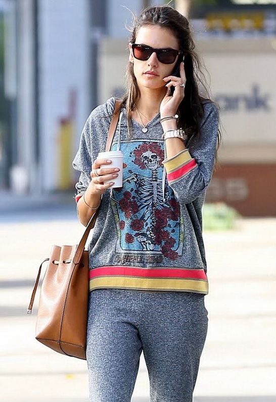 Alessandra Ambrosio in Lauren Moshi