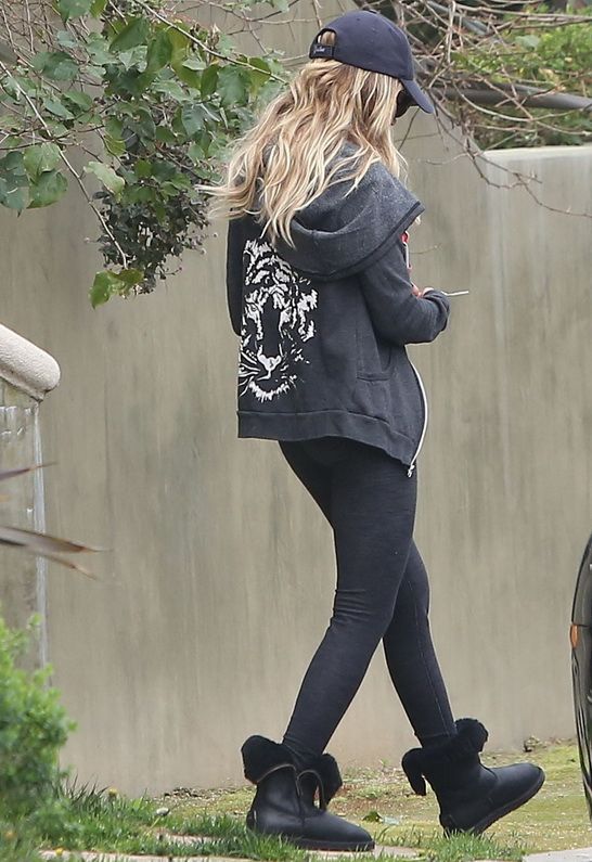 Ashley Tisdale in Lauren Moshi