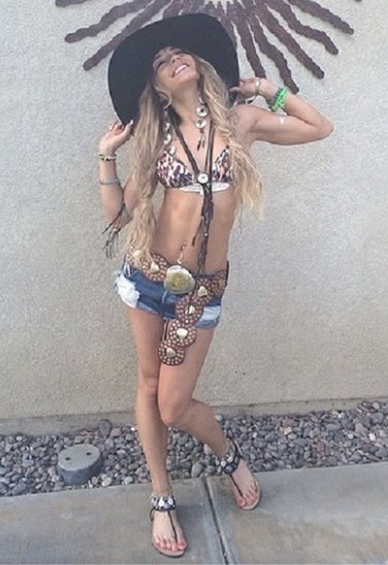 Vanessa Hudgens in One Teaspoon