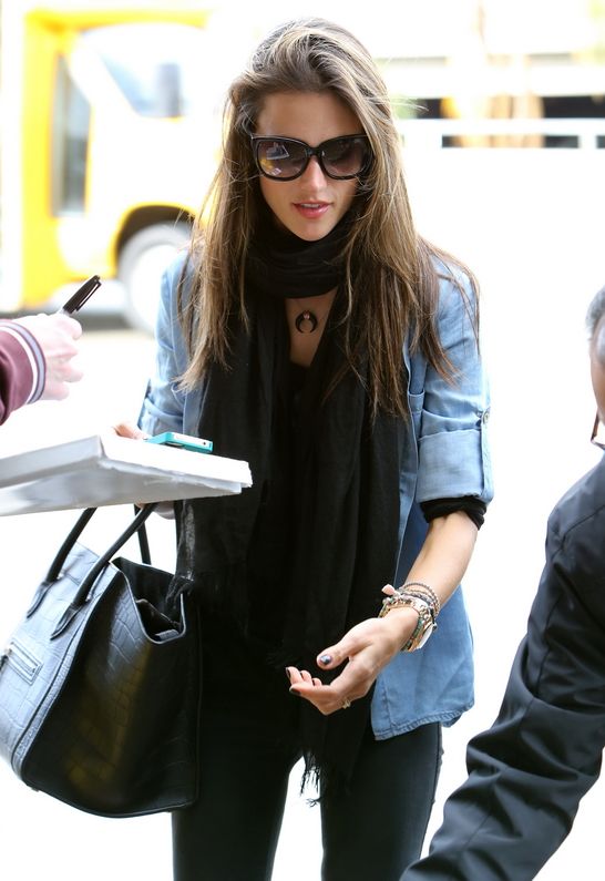 Alessandra Ambrosio in Bella Dahl