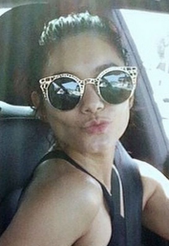 Vanessa Hudgens in Quay Eyewear