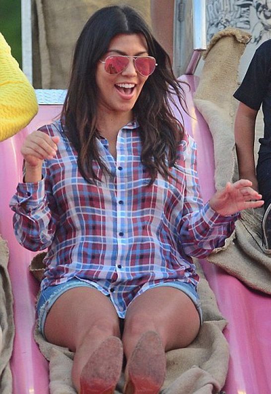 Kourtney Kardashian in Ray-Ban